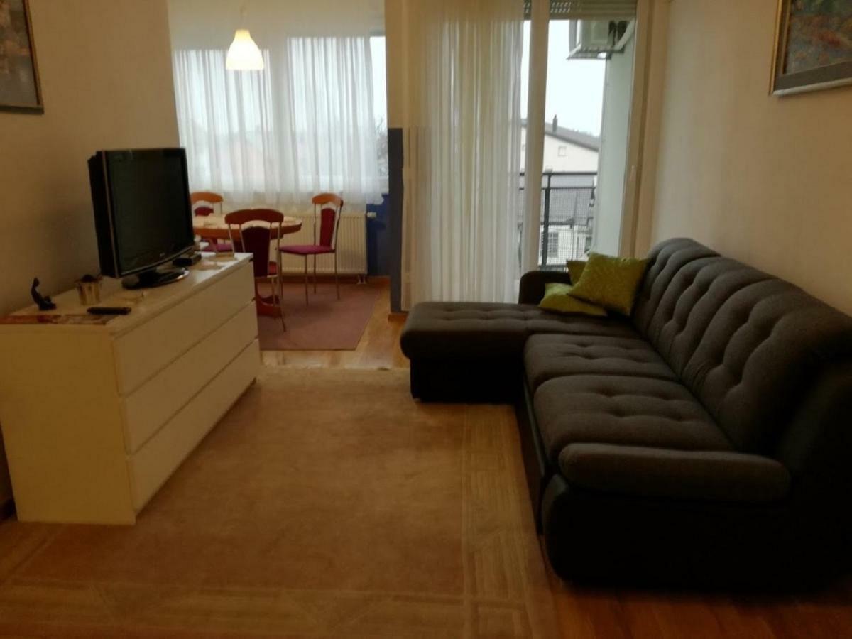 Apartman Ella Appartement Zagreb Buitenkant foto