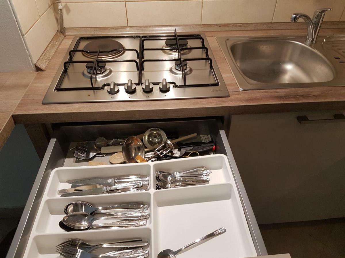 Apartman Ella Appartement Zagreb Buitenkant foto