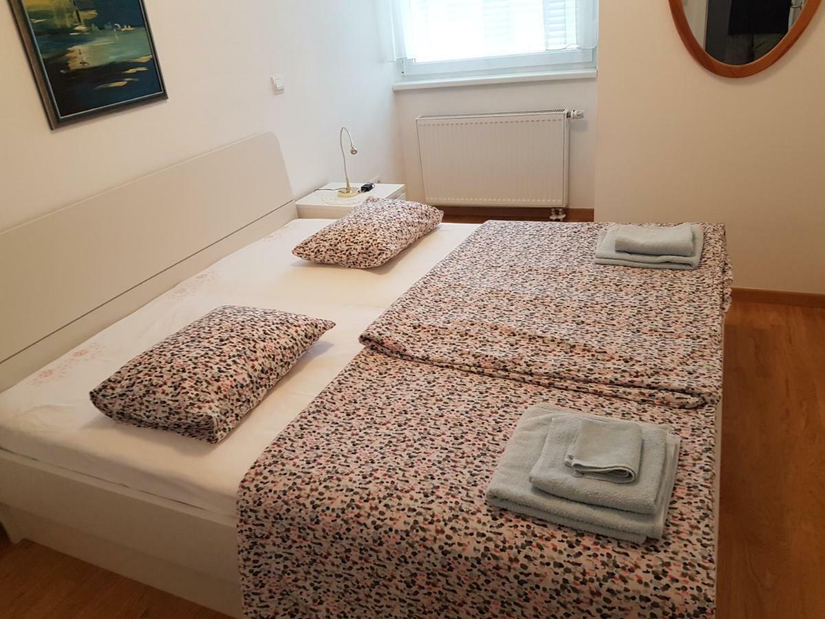 Apartman Ella Appartement Zagreb Buitenkant foto